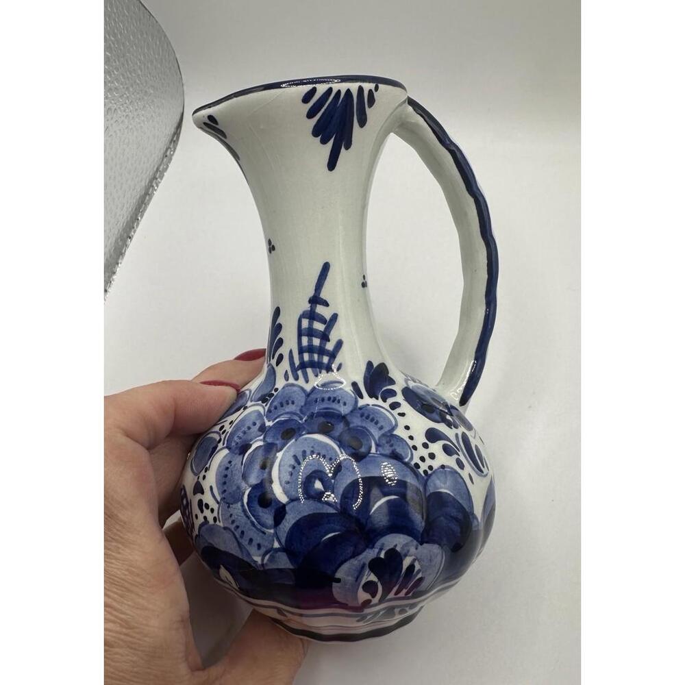 Vintage Delft Handpainted Holland Blue White 5.5” Pitcher Signed - Picture 5 of 6
